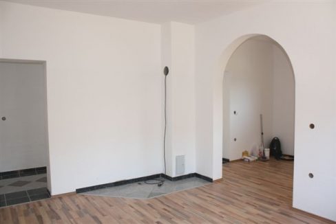 Wohnraum mit Kaminofenanschluß / living room with chimney