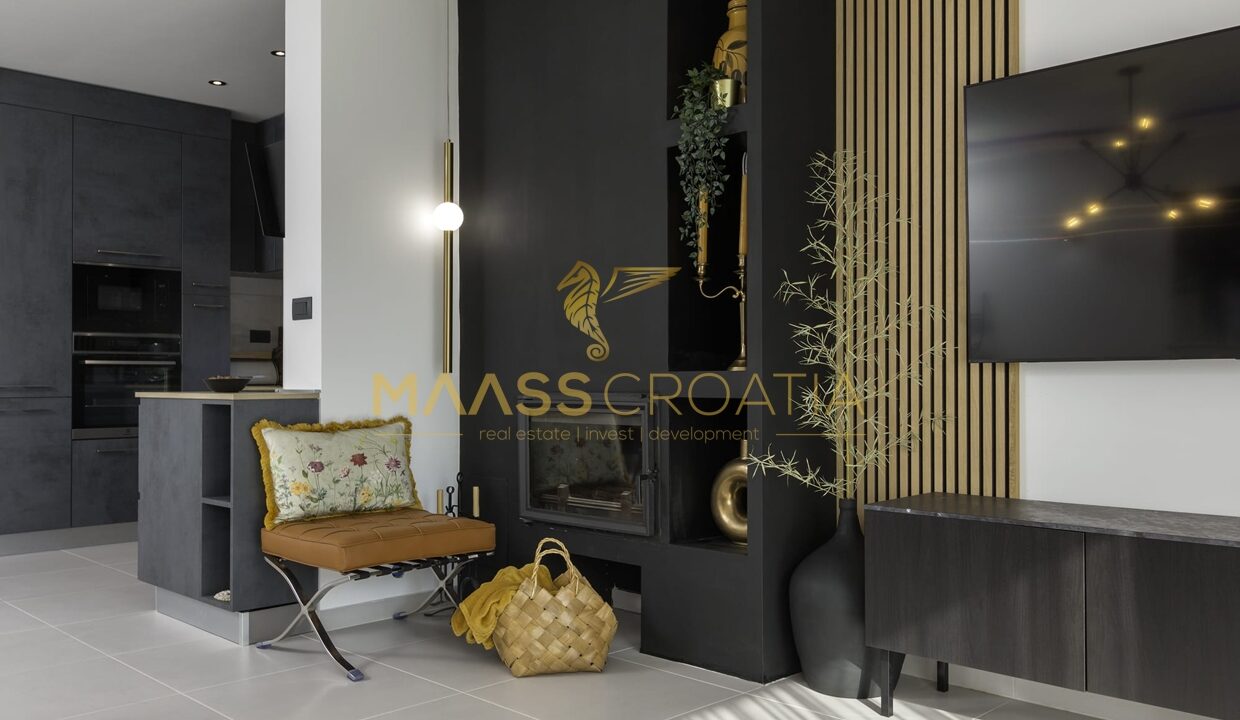 villa-m-premantura-living-room3