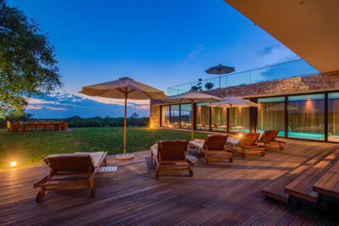 Zeitgenössische Oase, ein luxuriöser moderner Villenrückzugsort, Region Pore?