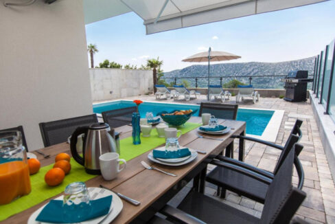 Villa im geometrischen Stil mit atemberaubendem Blick - Crikvenica