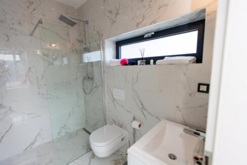 Villa im geometrischen Stil mit atemberaubendem Blick - Crikvenica