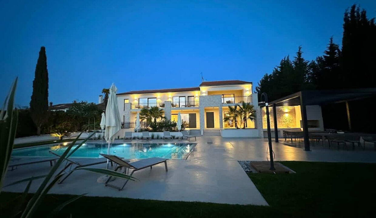 Wunderschöne Villa in Pore?