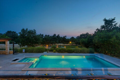 Schönes Einfamilienhaus in der Vorstadt von Pula