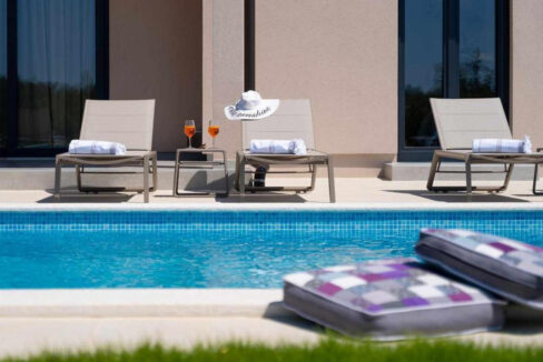 Moderne Villa mit Extra-Grundstück - Tinjan, Region Istrien