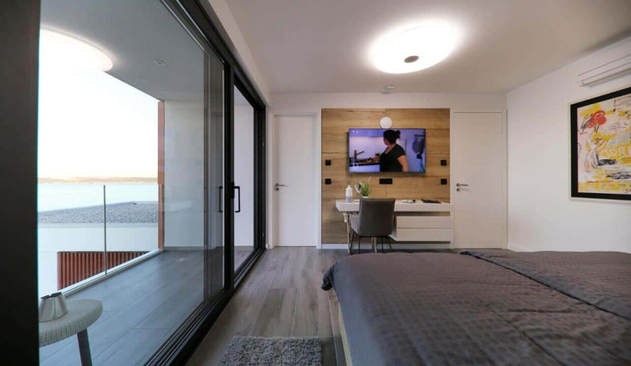 Neue Villa mit Meerblick auf Ugljan