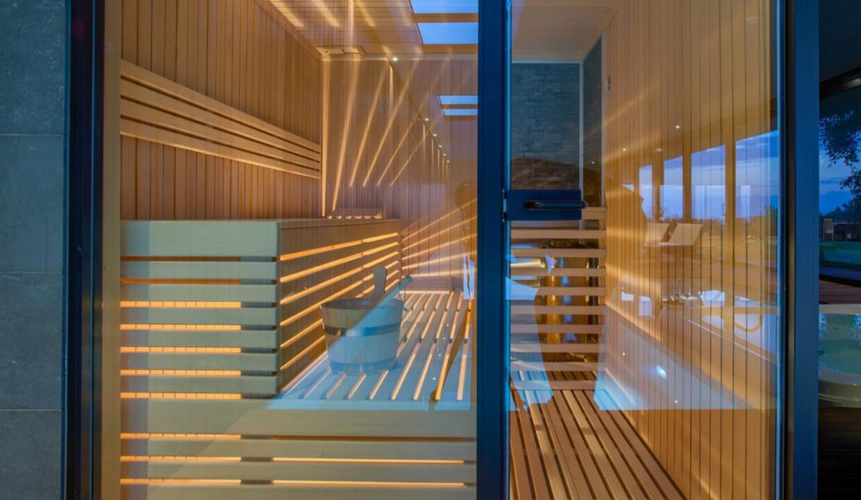 Zeitgenössische Oase, ein luxuriöser moderner Villenrückzugsort, Region Pore?