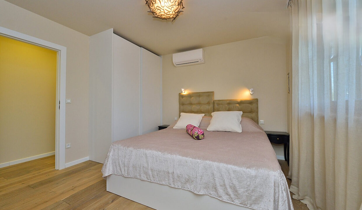 Außergewöhnliches Steinhaus Sibenik Stadtblick