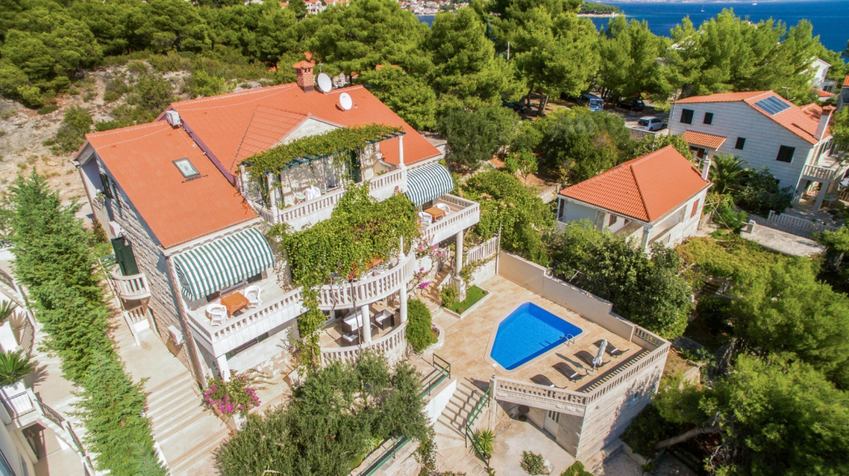 Villa am Meer auf der Insel Bra?