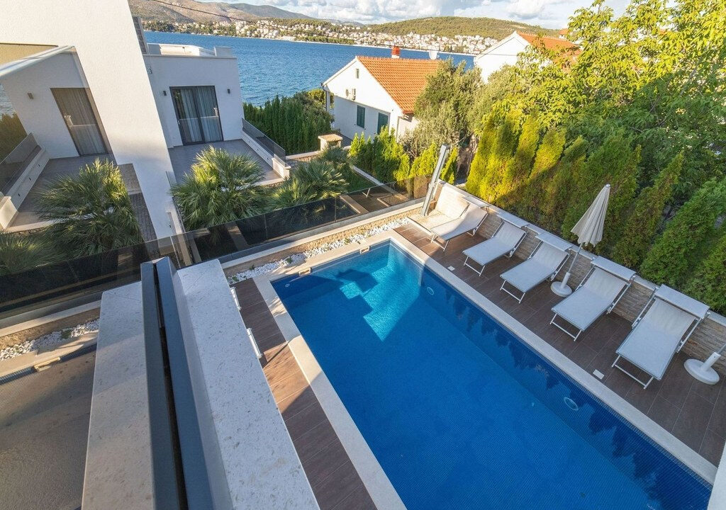 Städtische Villa auf einer bezaubernden Insel Ciovo, Region Split