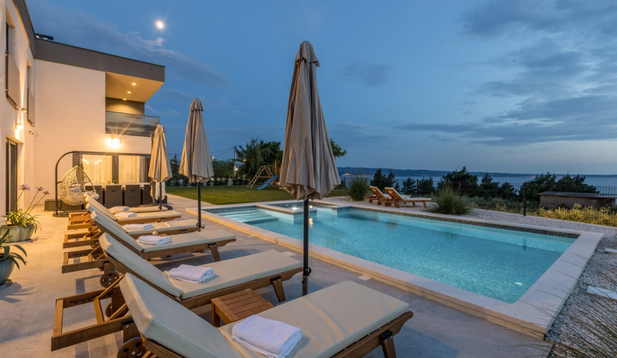 Neues Meerblick-Ferienhaus Podstrana