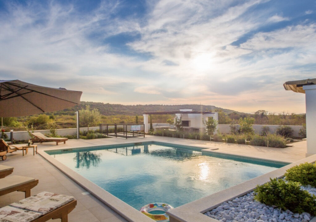 Neues modernes Haus auf der Insel Solta