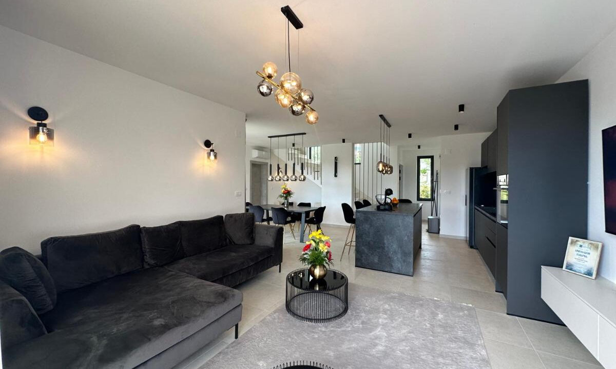 Wunderschönes Haus Kastel Stari