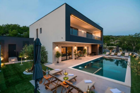 Modernes Haus bei Makarska