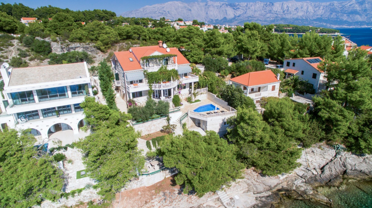 Villa am Meer auf der Insel Bra?