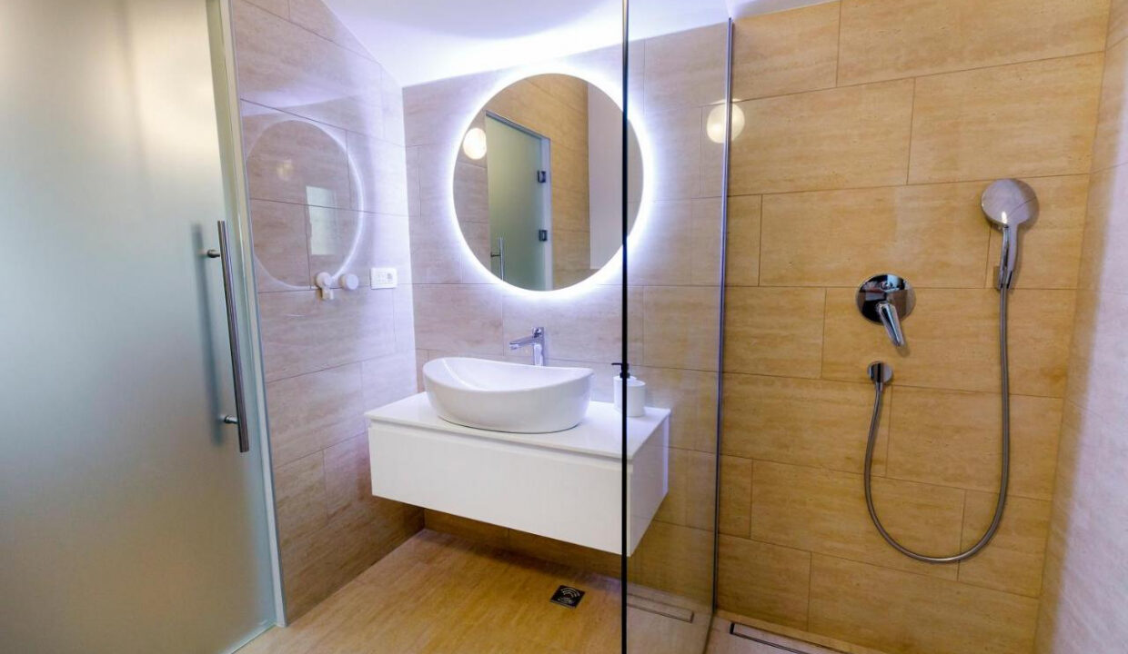 Neues Haus in Kastel Sucurac, Split