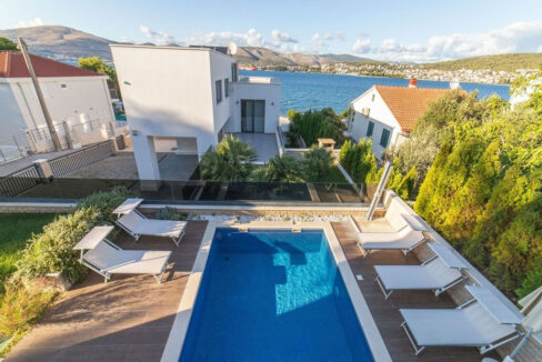 Städtische Villa auf einer bezaubernden Insel Ciovo, Region Split