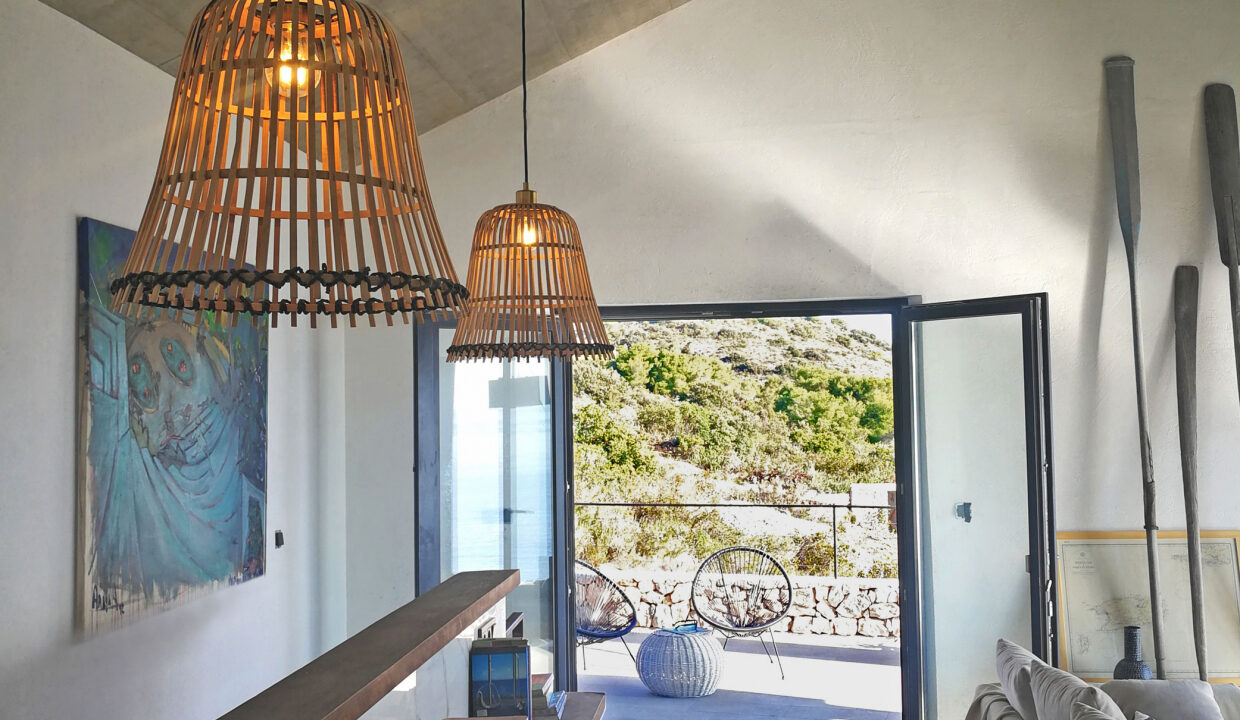 Weißes Haus mit Meerblick auf der Insel Vis