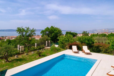 Haus mit Meerblick in Kastel Sucurac