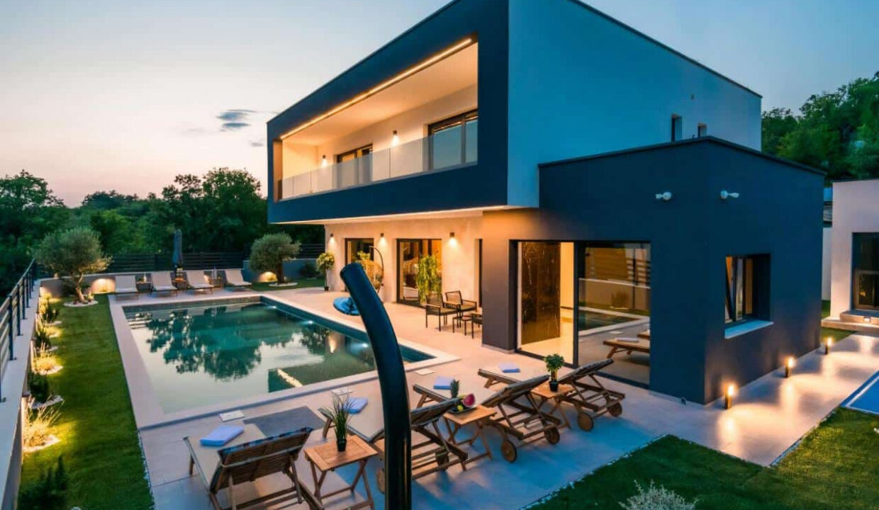 Modernes Haus bei Makarska