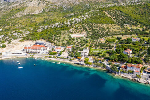 Großzügiges Anwesen mit einem Tennisplatz und einem Haus - Zaton, Dubrovnik Gebiet