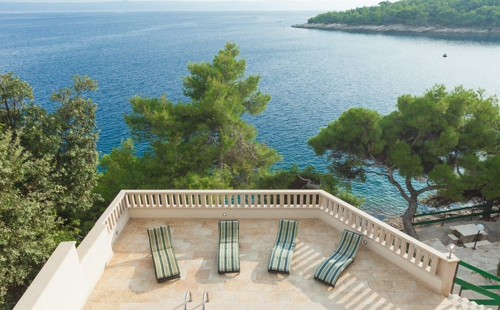 Villa am Meer auf der Insel Bra?