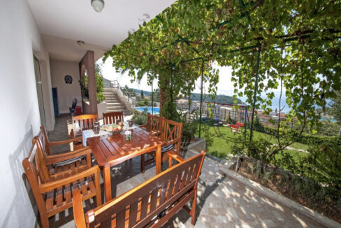 Haus mit Garten und Meerblick in Makarska