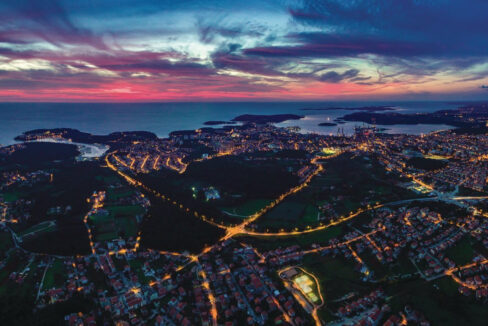 Atemberaubende zweistöckige Villa - Region Pula