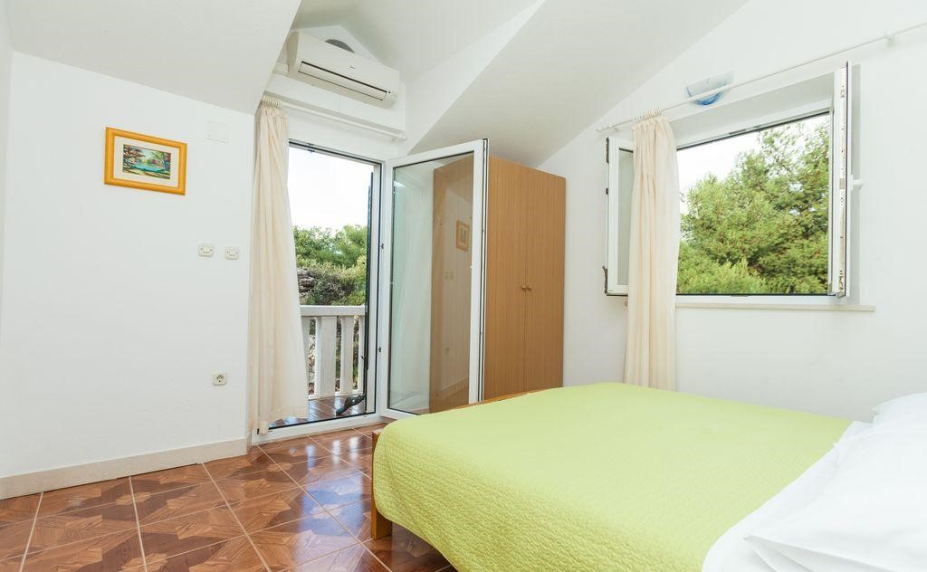 Villa am Meer auf der Insel Bra?