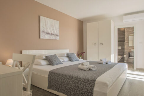 Neues modernes Haus auf der Insel Solta