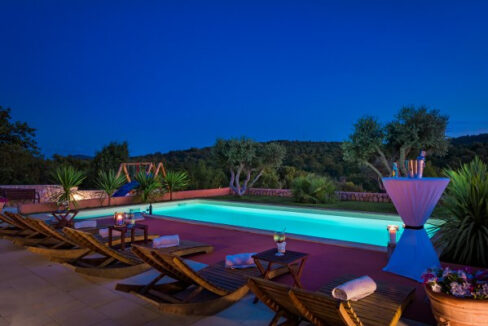 Tropisch anmutende Villa in der Nähe des Nationalparks Krka