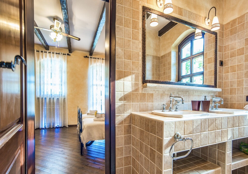 Faszinierendes Herrenhaus aus Stein in Visnjan, Istra