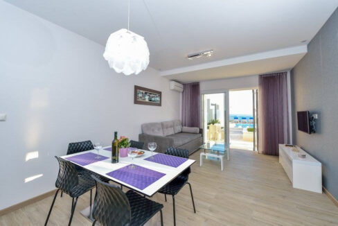 Atemberaubende Doppelhaushälfte Rogoznica