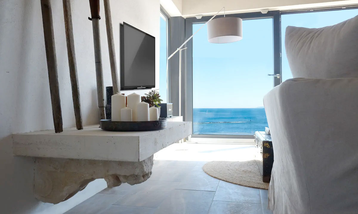 Weißes Haus mit Meerblick auf der Insel Vis