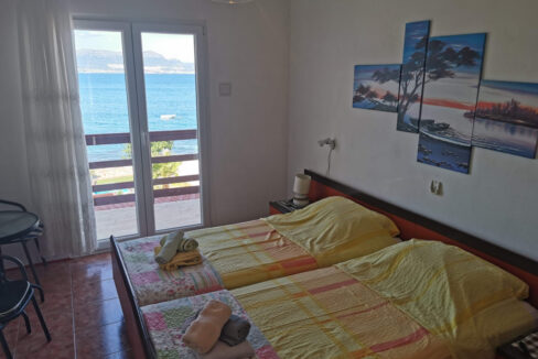 Doppelhaushälfte direkt am Meer ?iovo