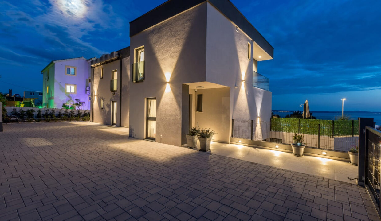 Neues Meerblick-Ferienhaus Podstrana