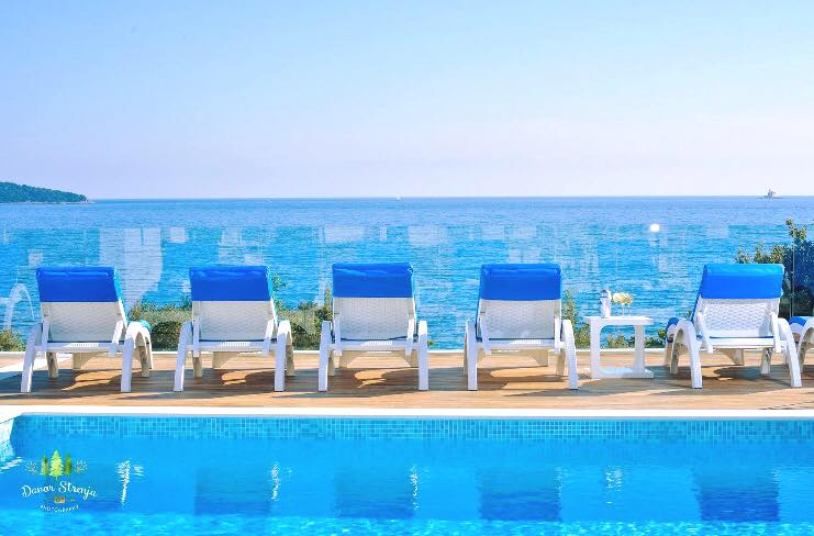 Atemberaubende Doppelhaushälfte Rogoznica