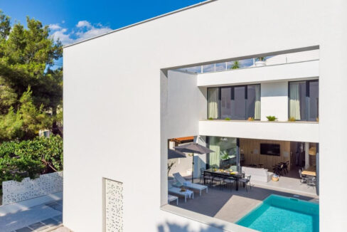 Erstaunliche neue Villa auf der Insel Brac
