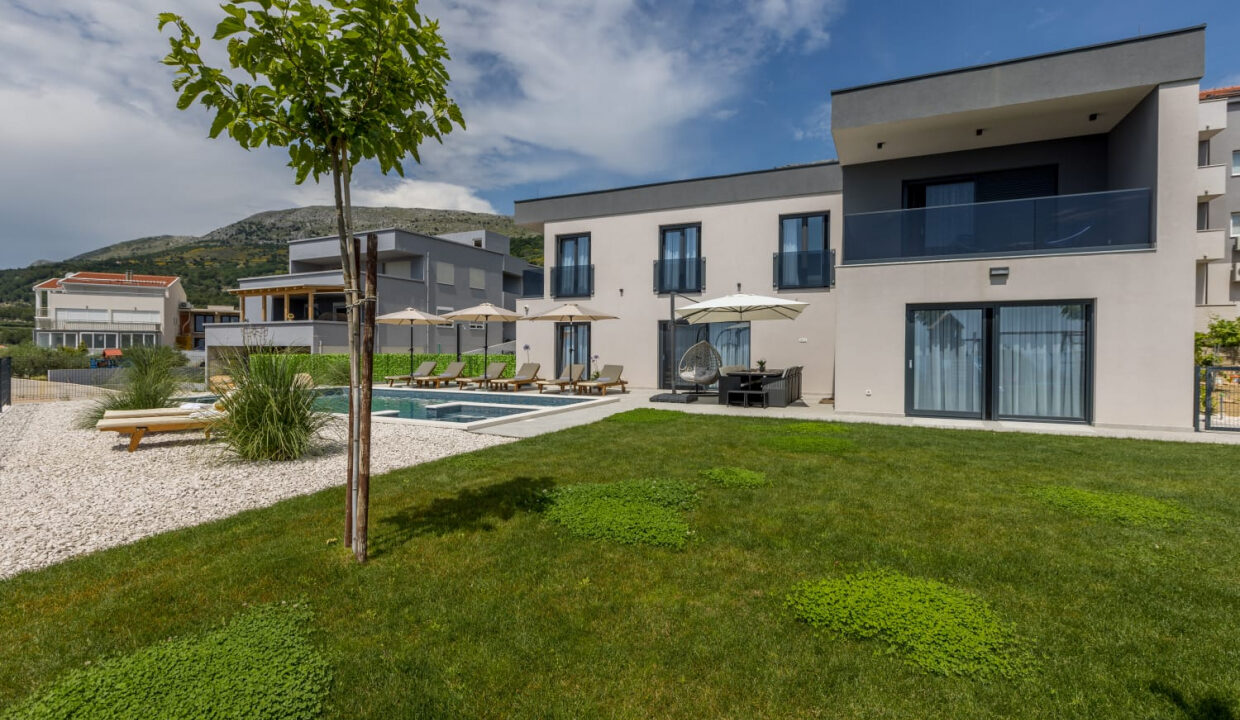 Neues Meerblick-Ferienhaus Podstrana