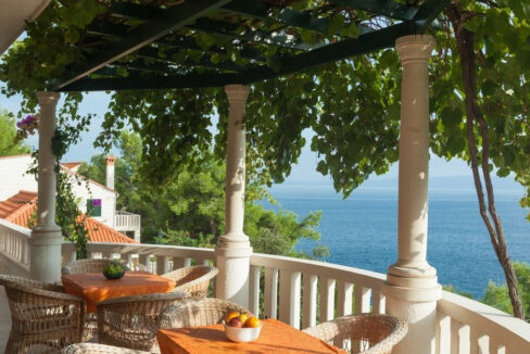 Villa am Meer auf der Insel Bra?