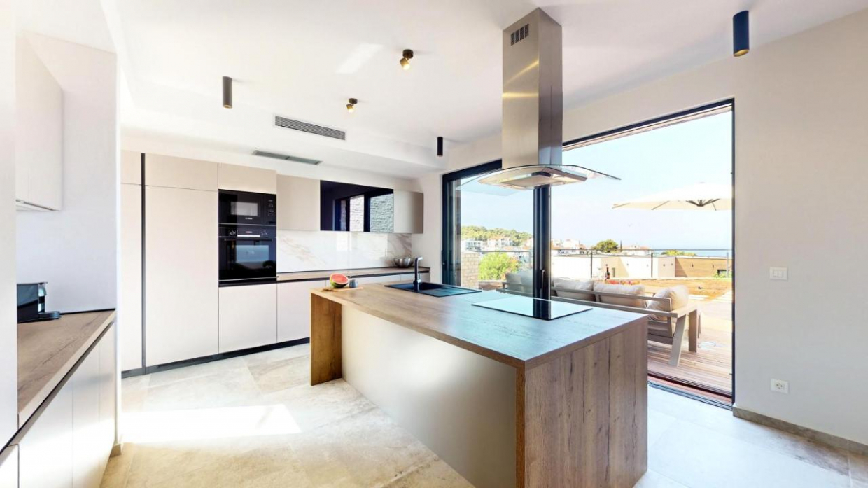 Spaciuos Villa Primošten