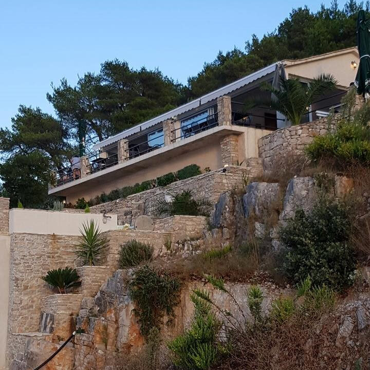 Haus am Meer auf der Insel Šolta