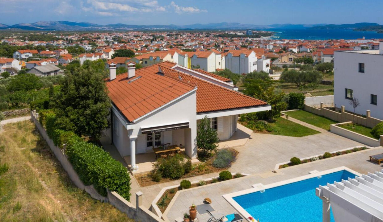 Geräumige und modern aussehende Villa - Vodice