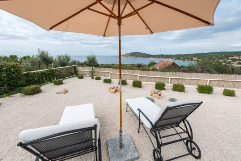 Steinvilla im Kolonialstil - Drvenik Mali, Split