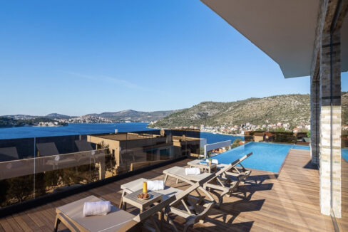 Neue moderne Villa mit Meerblick in Rogoznica