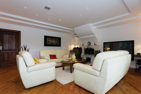 Imperial Style Villa mit Schwimmbad - Dorf Klek