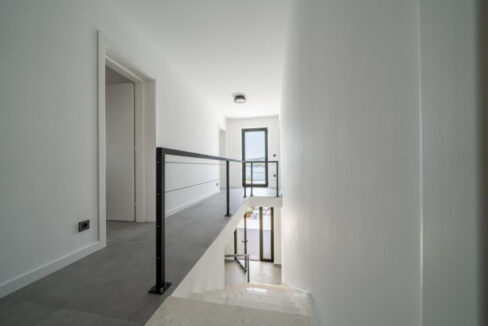 Villa aus Stein direkt am Meer auf der Insel Brac