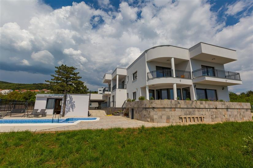 Grundstück mit Meerblick in Crikvenica