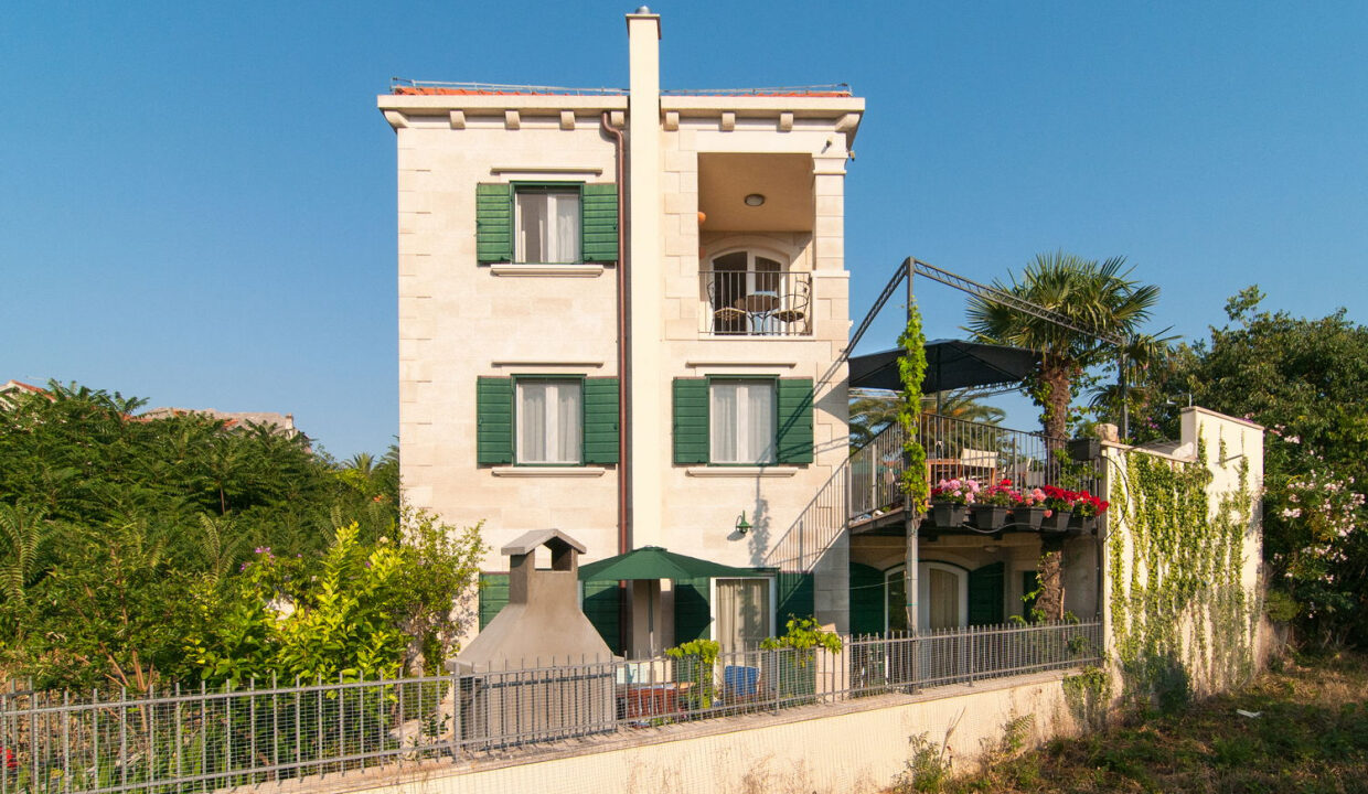 Steinhaus in Supetar, Brac