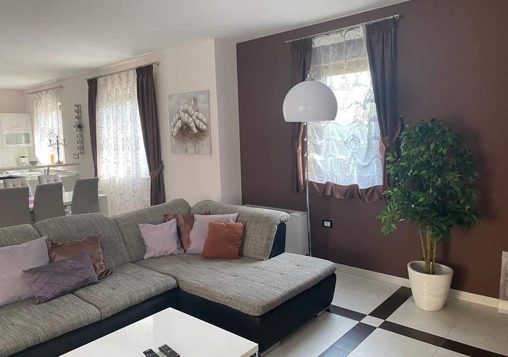 Haus zu verkaufen in Pula Region