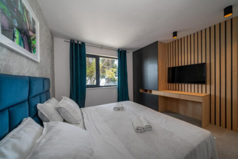 Villa aus Stein direkt am Meer auf der Insel Brac